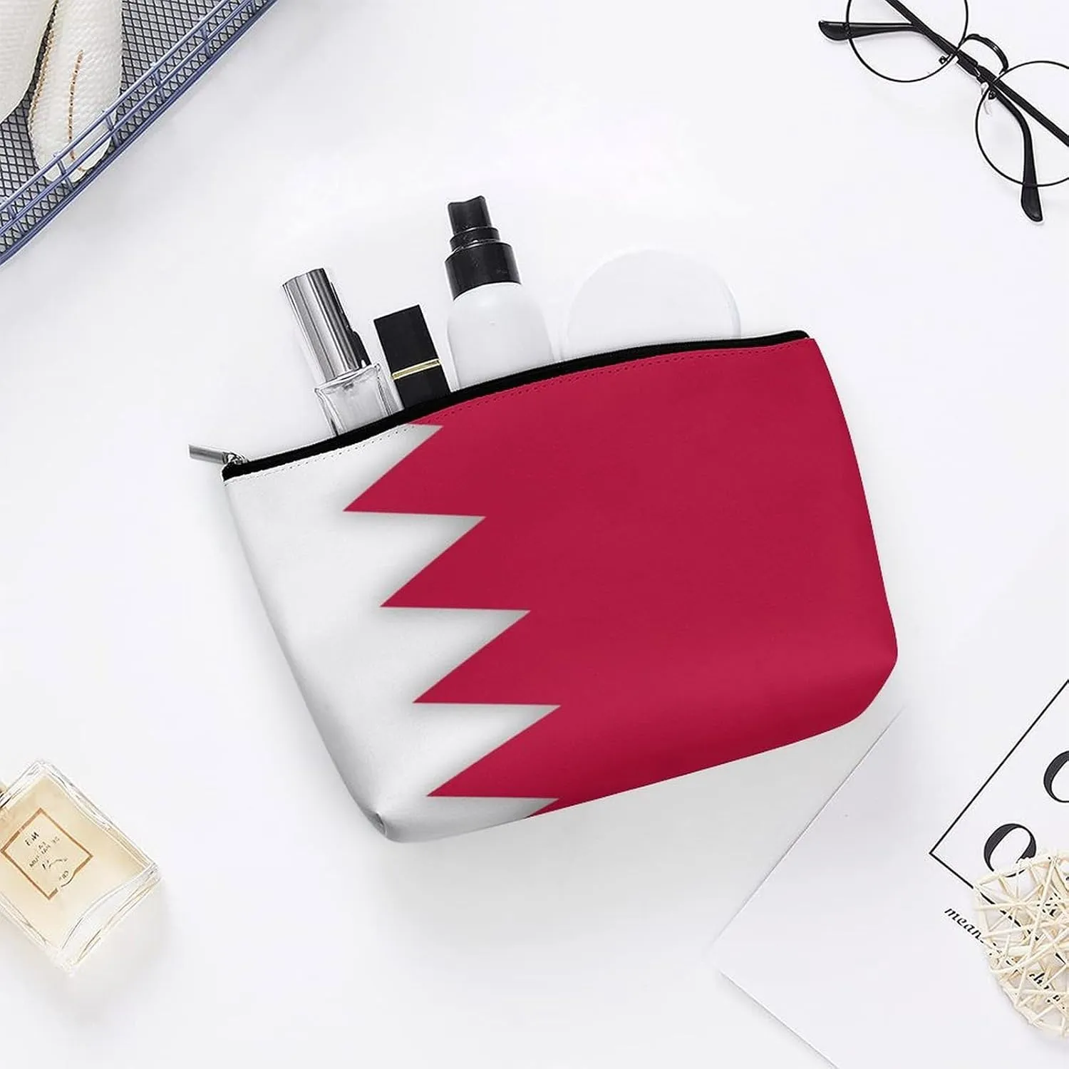 Bahrain Flag Makeup Organizer for Women Travel Cosmetic Bag Lightweight Pouch for Purse