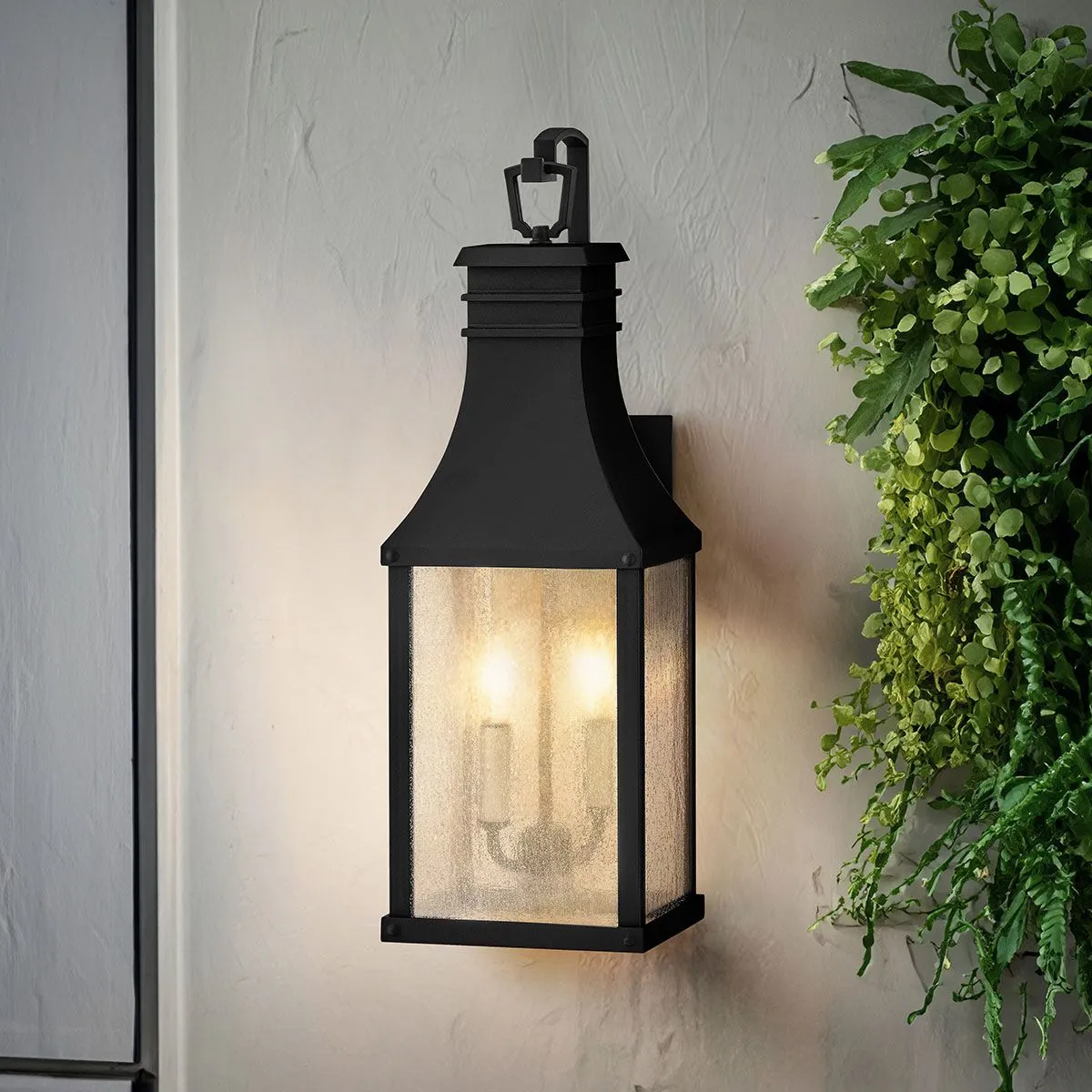 Beacon Hill 2lt Medium Wall Lantern | Museum Black
