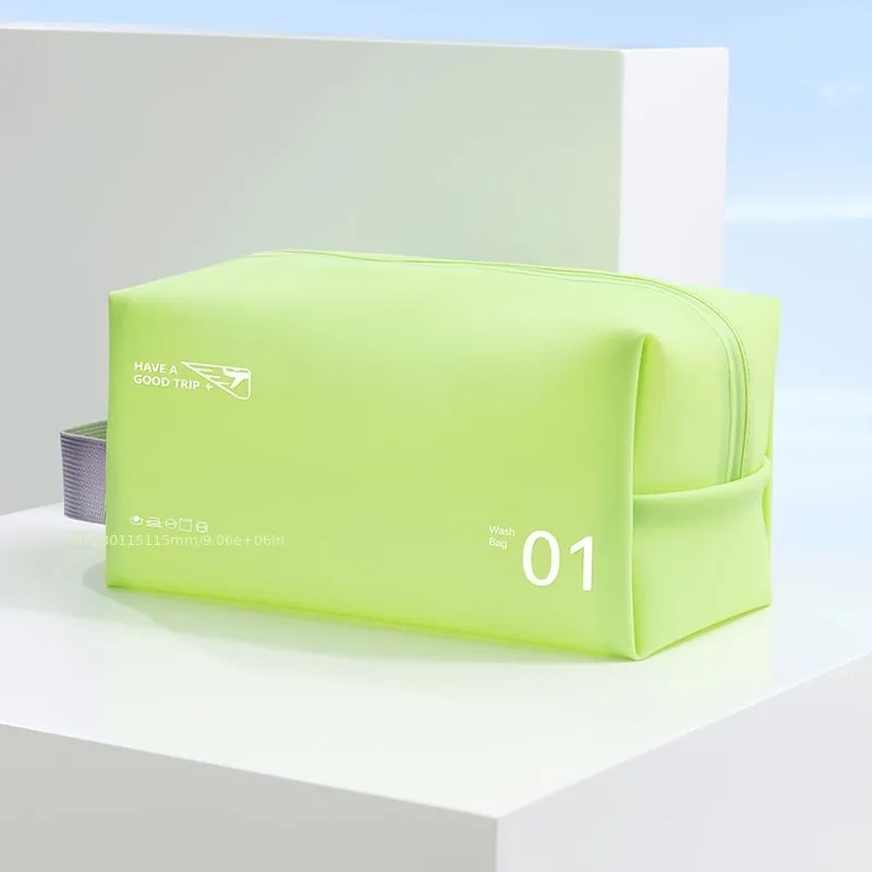 Berkley | Slim and minimalist travel organizer with multiple compartments
