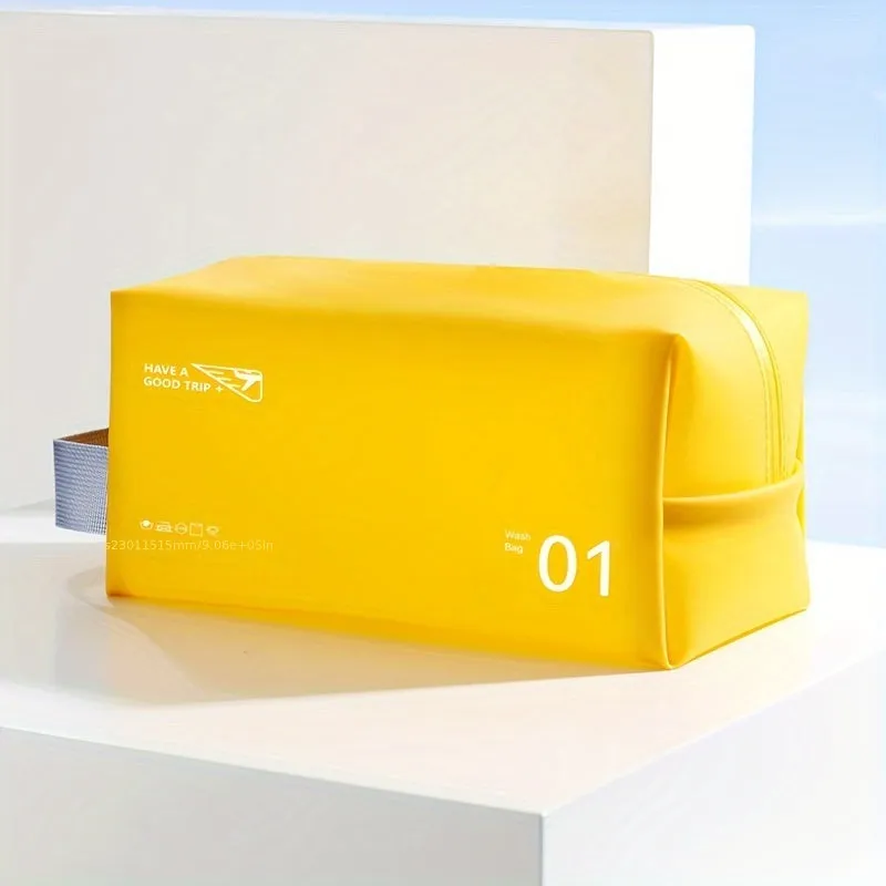 Berkley | Slim and minimalist travel organizer with multiple compartments