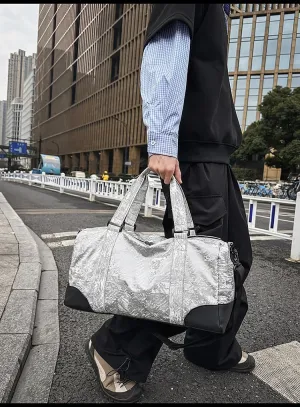 Fashionable travel bag, suitable for travel, vacation, fitness, sports, yoga, swimming and dancing, as a festival gift for both men and women (Grey)