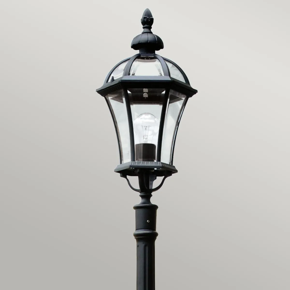 Ledbury 1 Light Lamp Post | Black