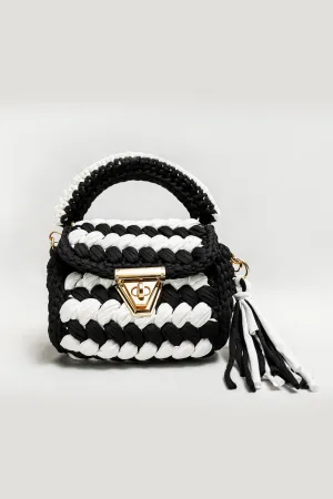 Lightweight Crochet Travel Bag | Lace Berry