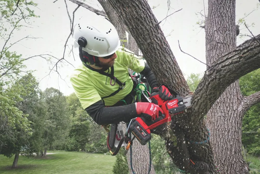 Milwaukee M18 FHS20-0 FUEL 18V 2 x 5.5Ah Li-Ion RedLithium High Output Brushless Cordless 20cm Hatchet Pruning Saw