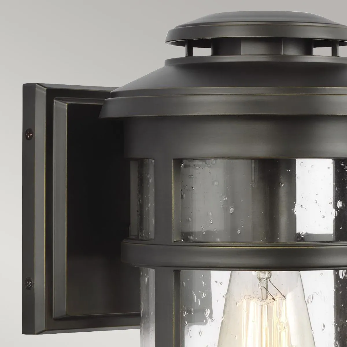 Newport 1 Light Wall Lantern | Antique Bronze