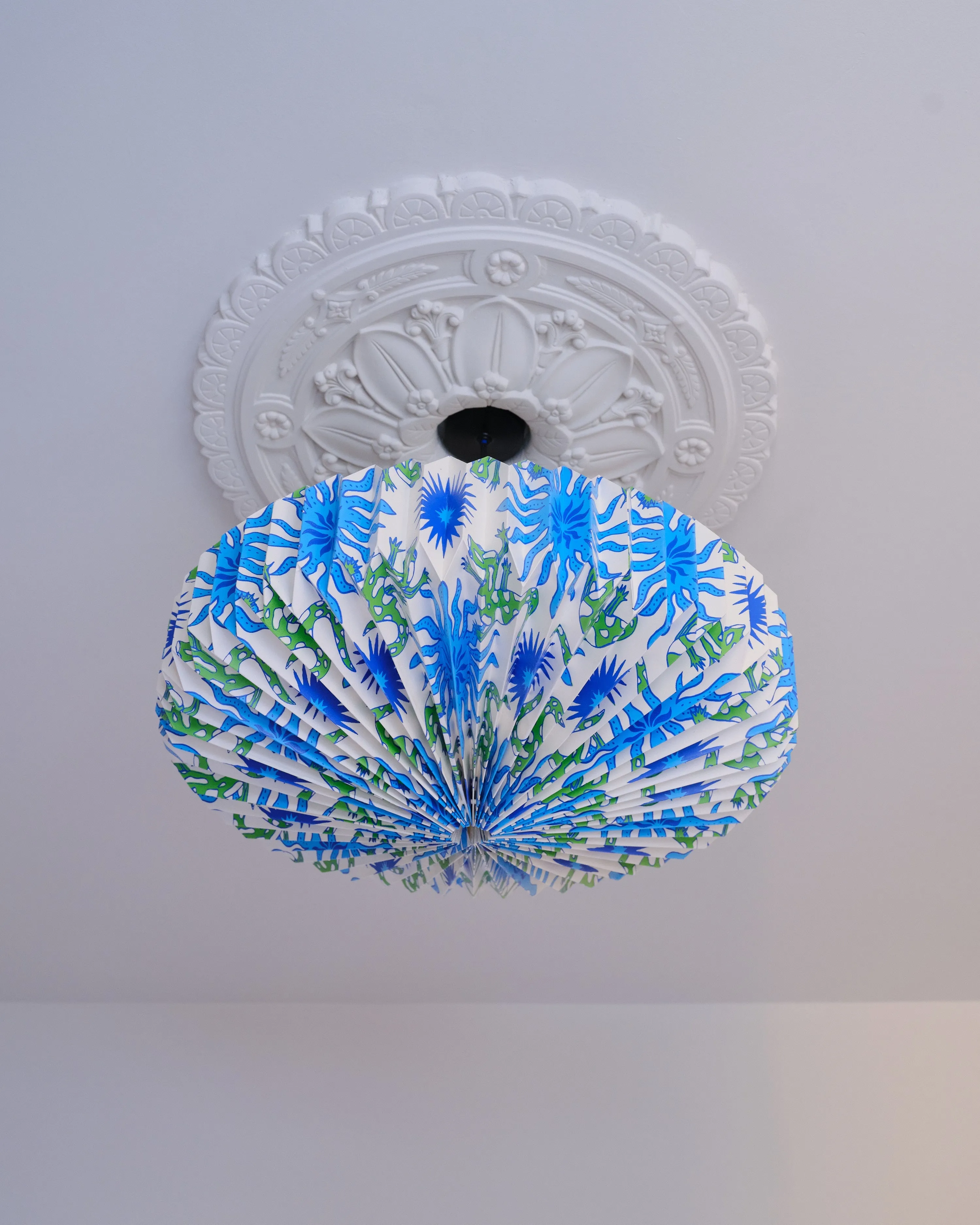 Origami Paper Lightshade Saucer 'Dancing Lizards'