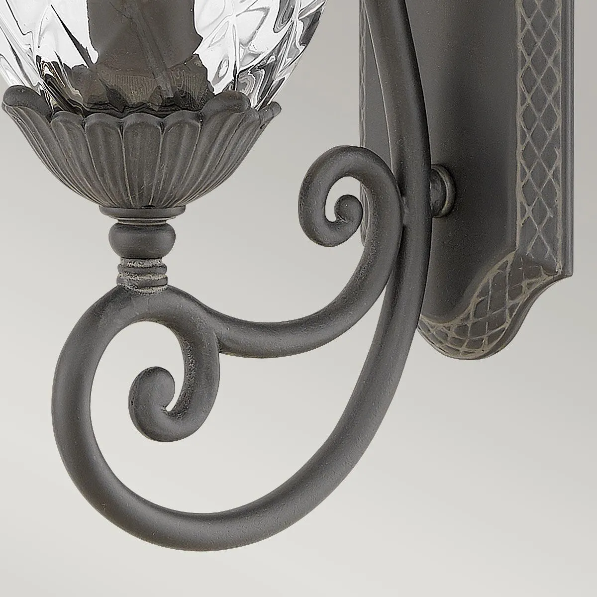 Plantation 1lt Medium Wall Lantern | Museum Black