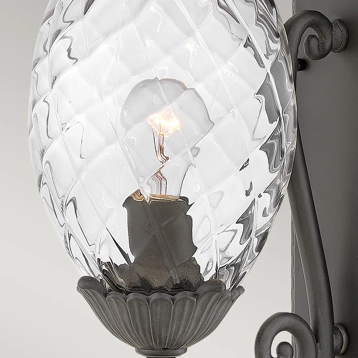 Plantation 1lt Medium Wall Lantern | Museum Black