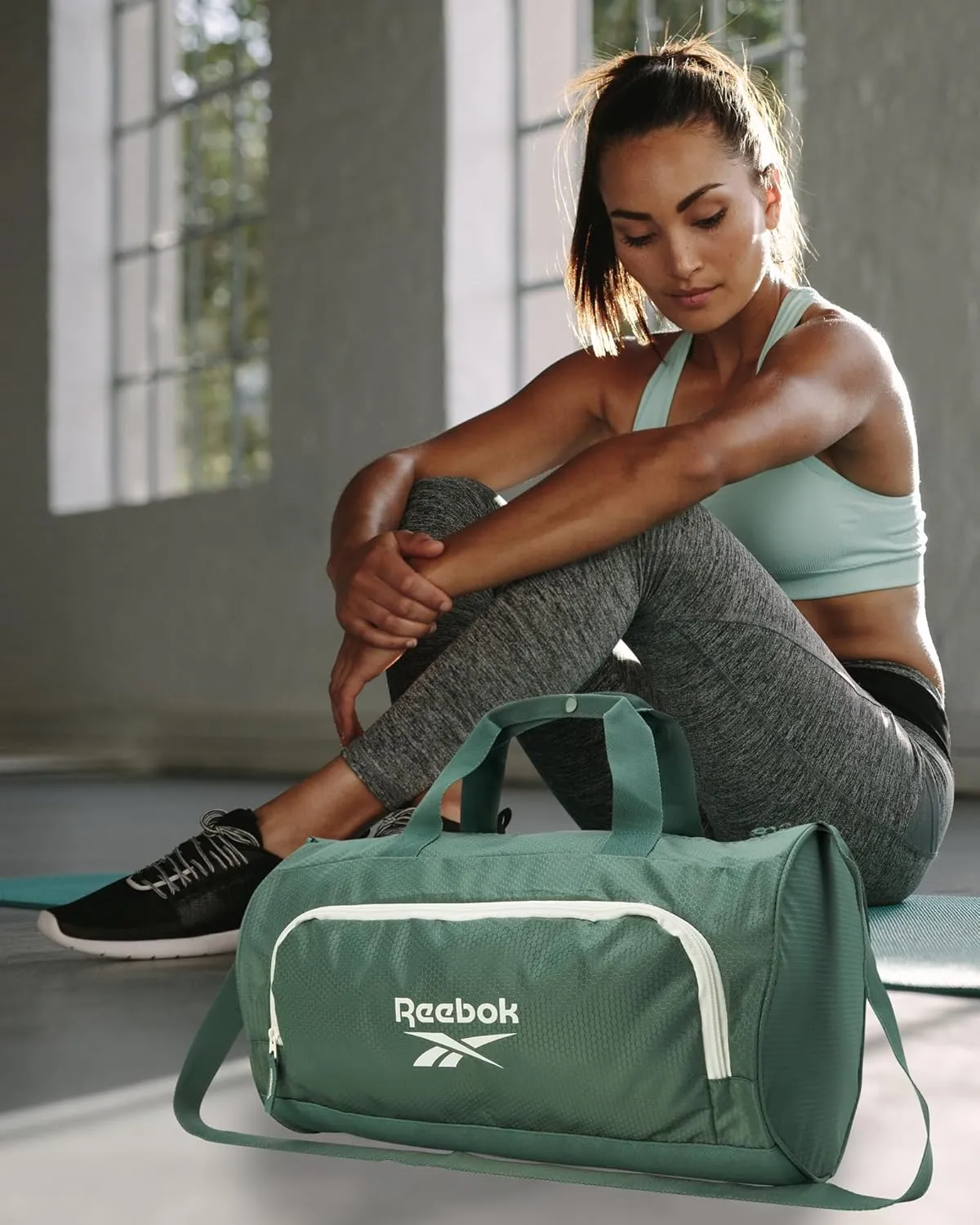Reebok Duffle Bag - Unisex Lightweight Gym, Sports and Travel Carry On Weekender Bag for Men and Women, Size One Size, Perth II Green