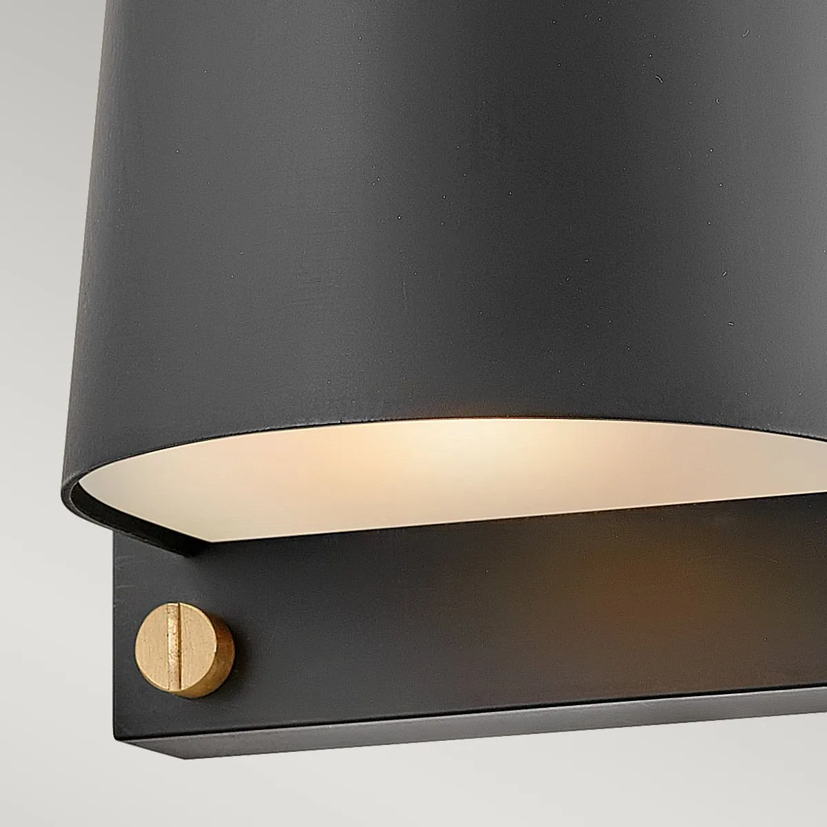 Scout 1lt Small Wall Light | Black