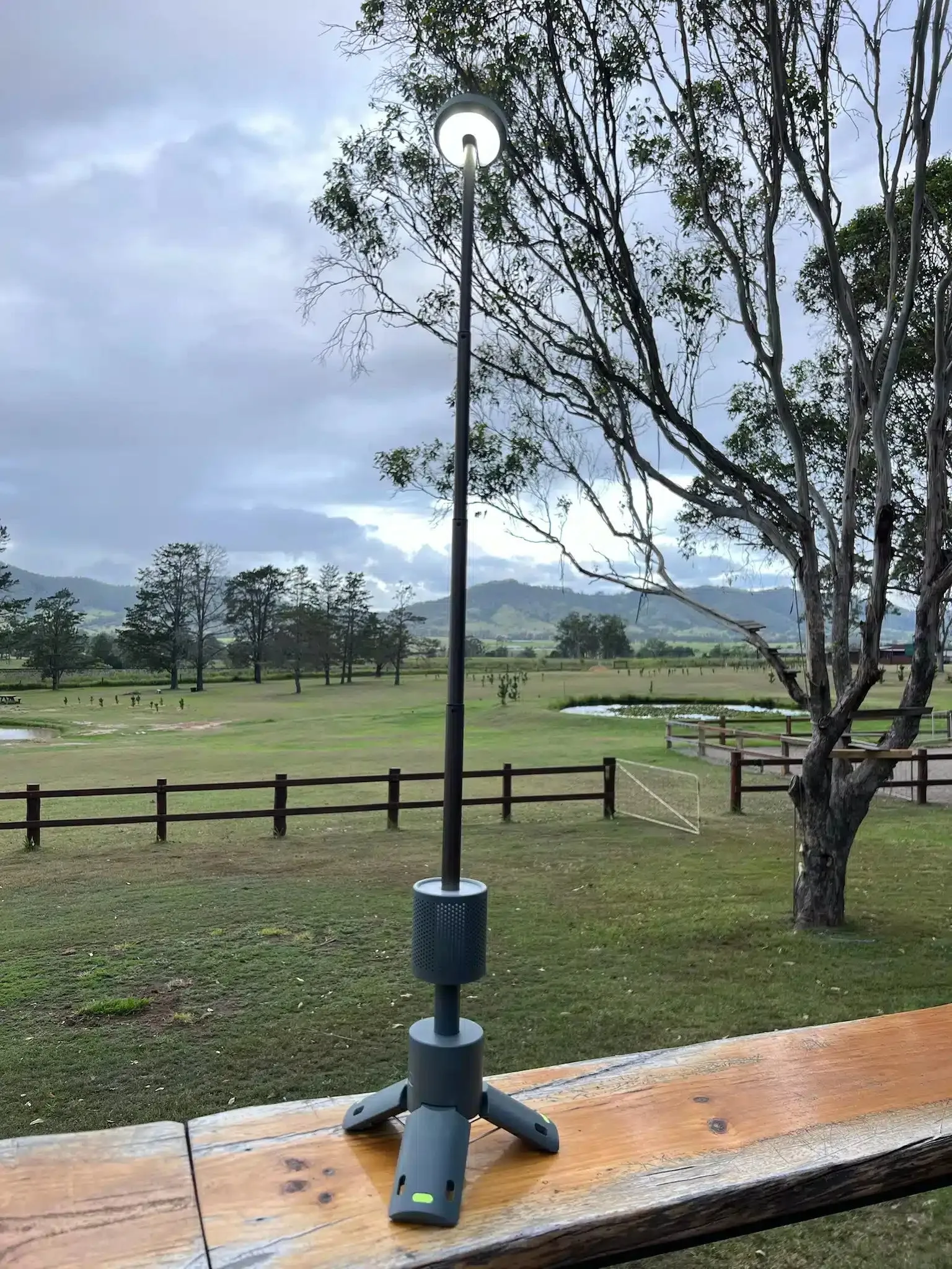 TELESCOPIC LED LANTERN & POWERBANK