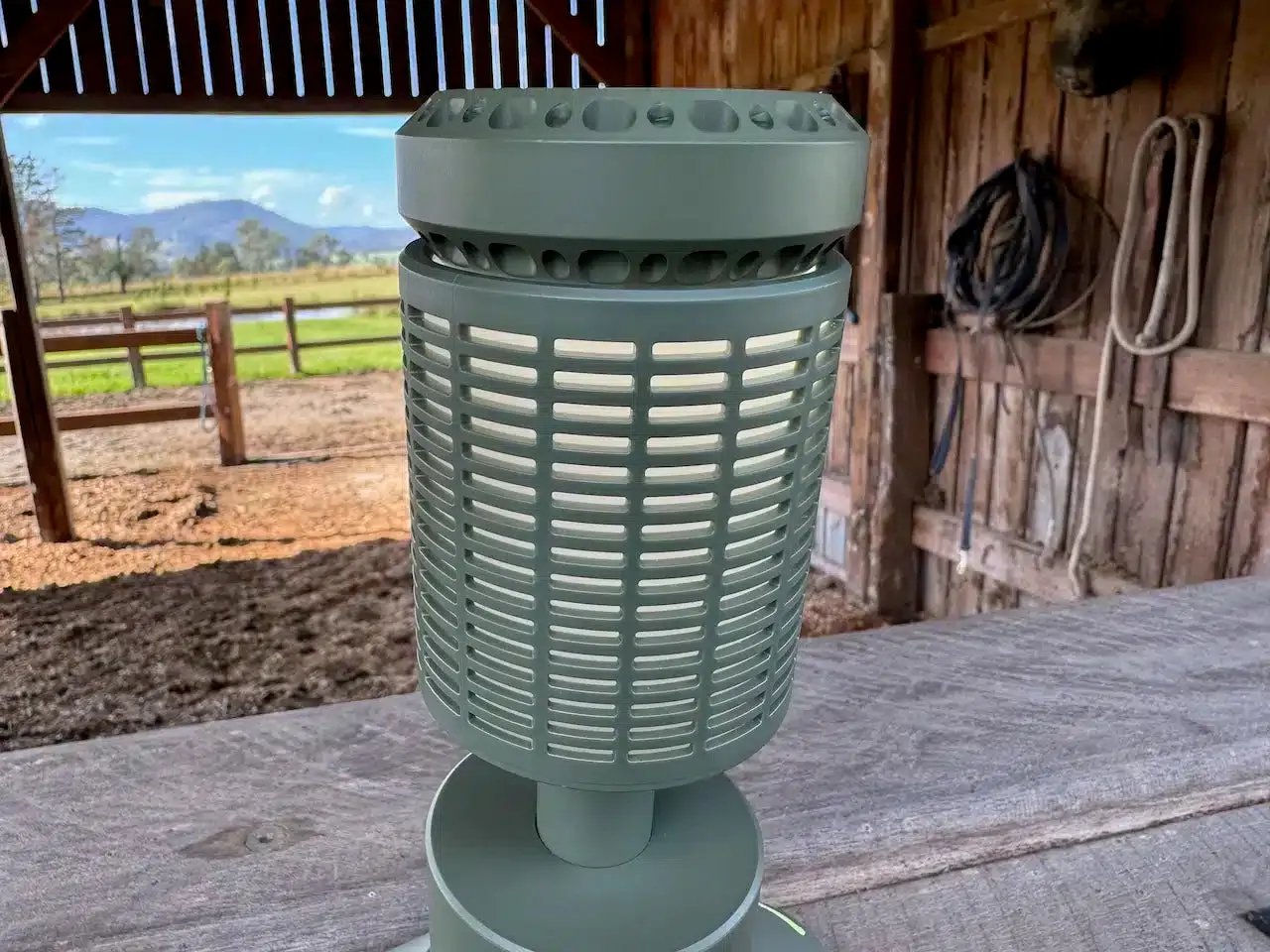 TELESCOPIC LED LANTERN & POWERBANK