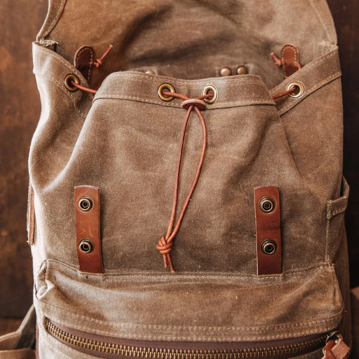 The Muir Pack Canvas Backpack | Vintage Wax Duck Canvas Backpack (Field Tan)