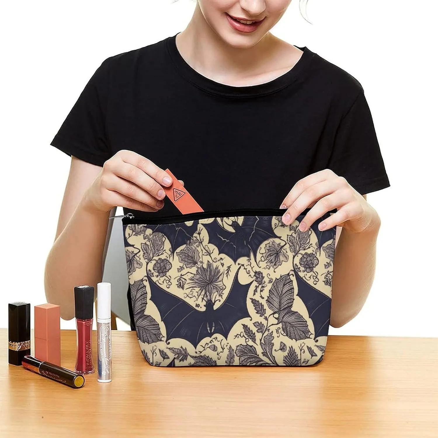Toiletry Bag for Women Bat Print Cosmetic Bag Portable Capacity Travel Makeup Bags with Zipper Lightweight Cute Beauty Makeup Organizer for Traveling, Accessories, Essentials