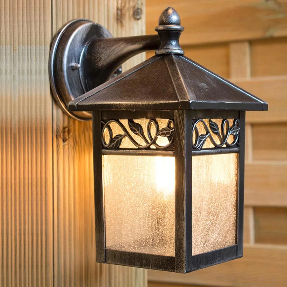 Winchcombe 1 Light Wall Lantern | Black/Silver