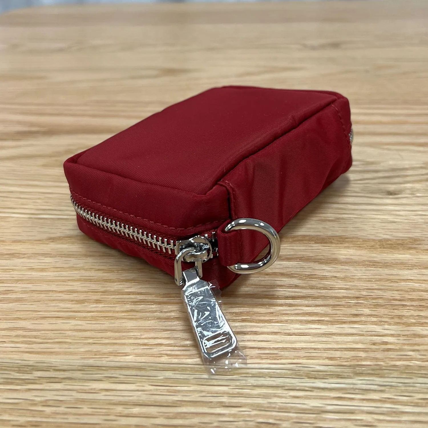 Womens Makeup Bag Wristband Bag Nylon Pouch Lightweight Ideal For Travel And Everyday Use (Nylon/Burgundy Red)