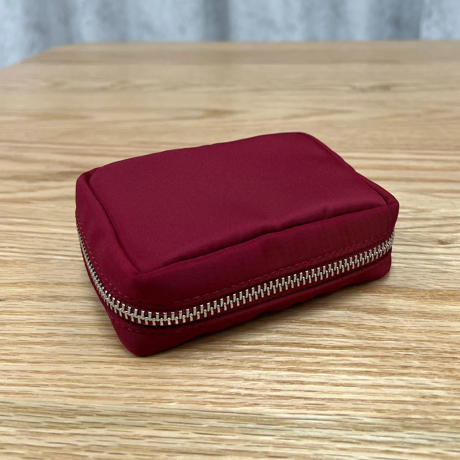Womens Makeup Bag Wristband Bag Nylon Pouch Lightweight Ideal For Travel And Everyday Use (Nylon/Burgundy Red)
